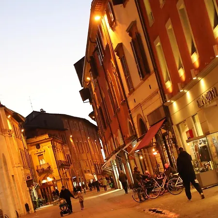 Le Due Corti Centro Storico - Autodromo Апартаменты