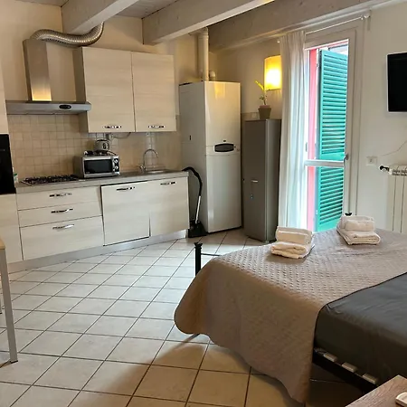 Le Due Corti Centro Storico - Autodromo *