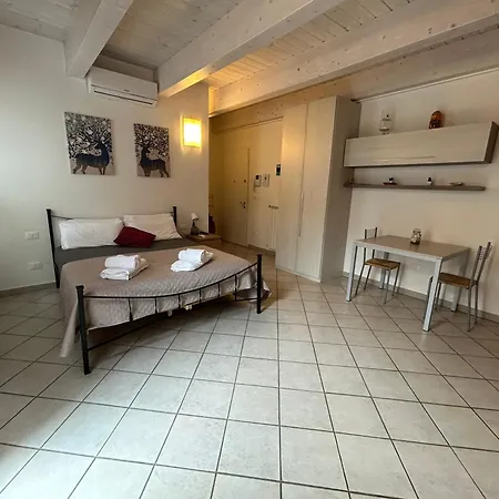 Apartment Le Due Corti Centro Storico - Autodromo