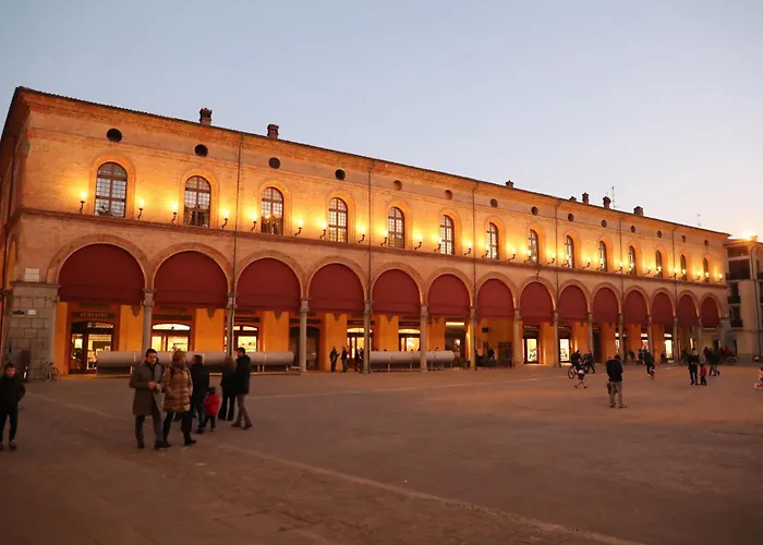 Le Due Corti Centro Storico - Autodromo Appartement