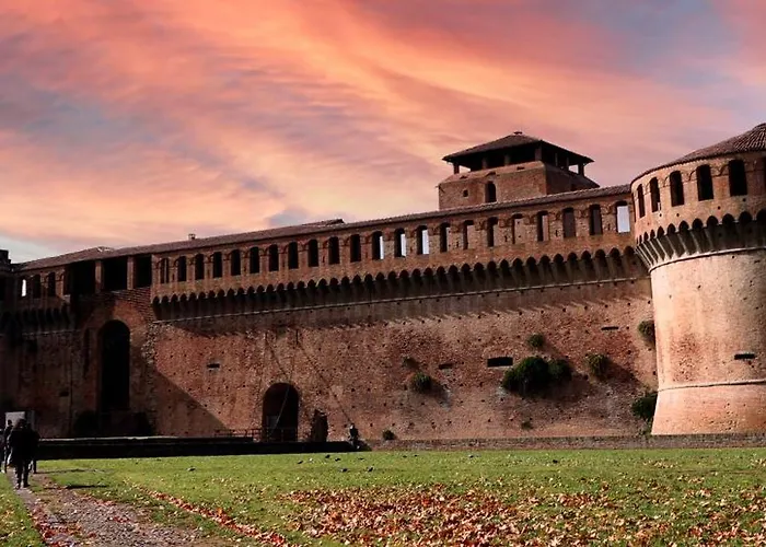 Le Due Corti Centro Storico - Autodromo * Imola