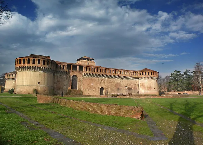 Le Due Corti Centro Storico - Autodromo 이몰라