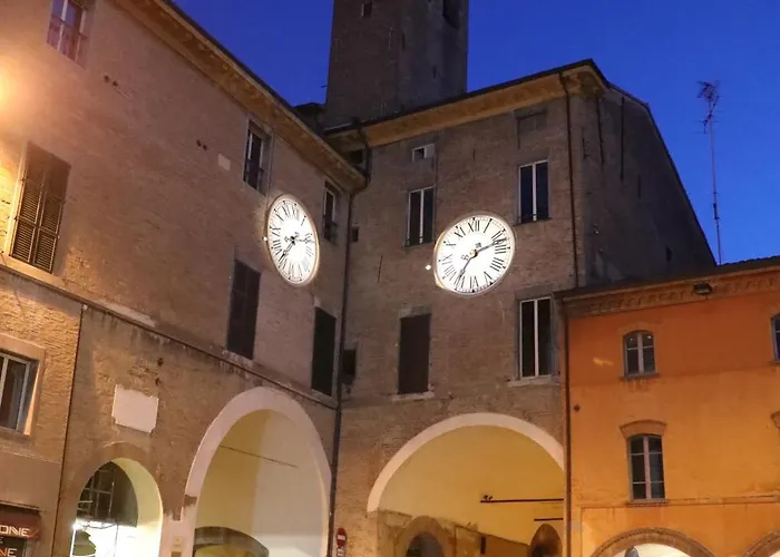 Le Due Corti Centro Storico - Autodromo 이몰라