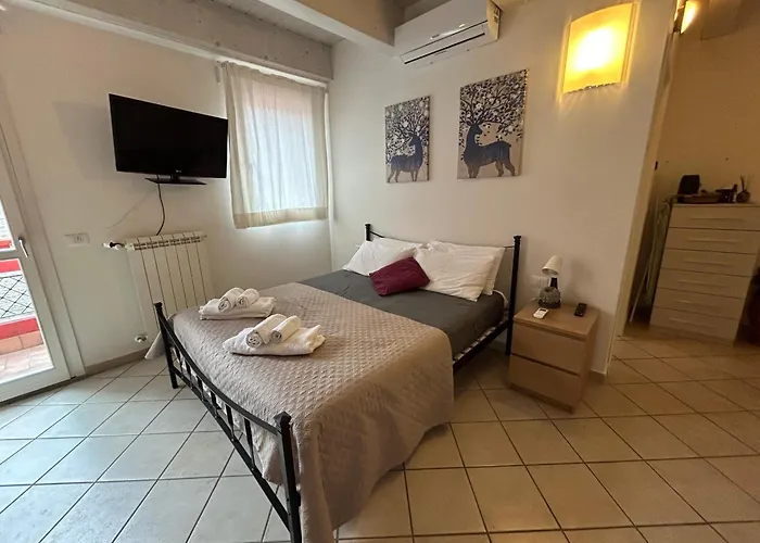 Le Due Corti Centro Storico - Autodromo *